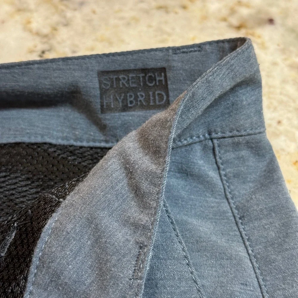 Freeworld Hybrid Stretch Shorts Mens 34 Blue Gray Golf Casual Performance